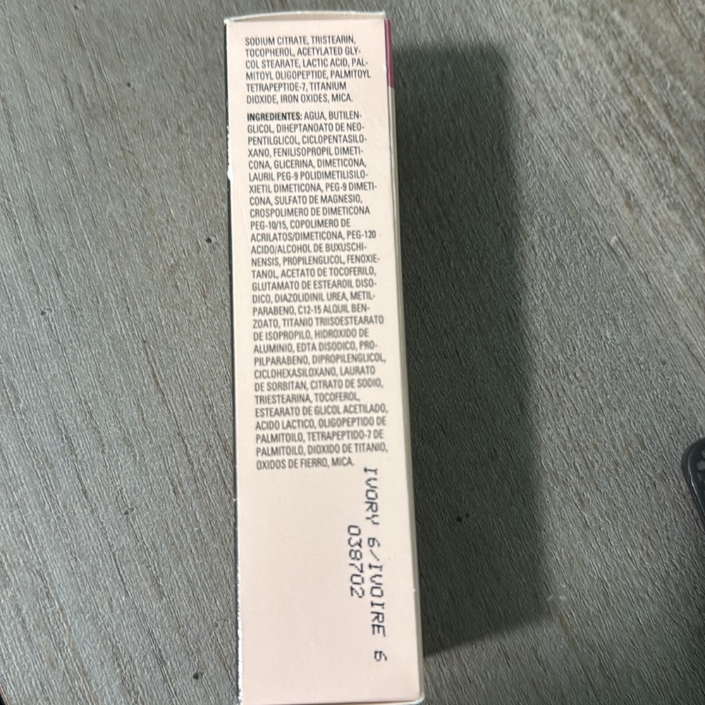 NIB Mary Kay Ivory 6 - Picture 2 of 3